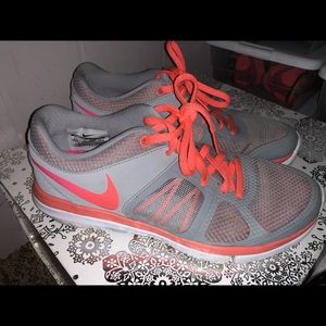 Nike shoes women